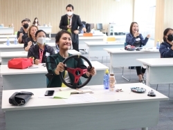 เทคนิคการขับรถในสถานการณ์ฉุกเฉิน
